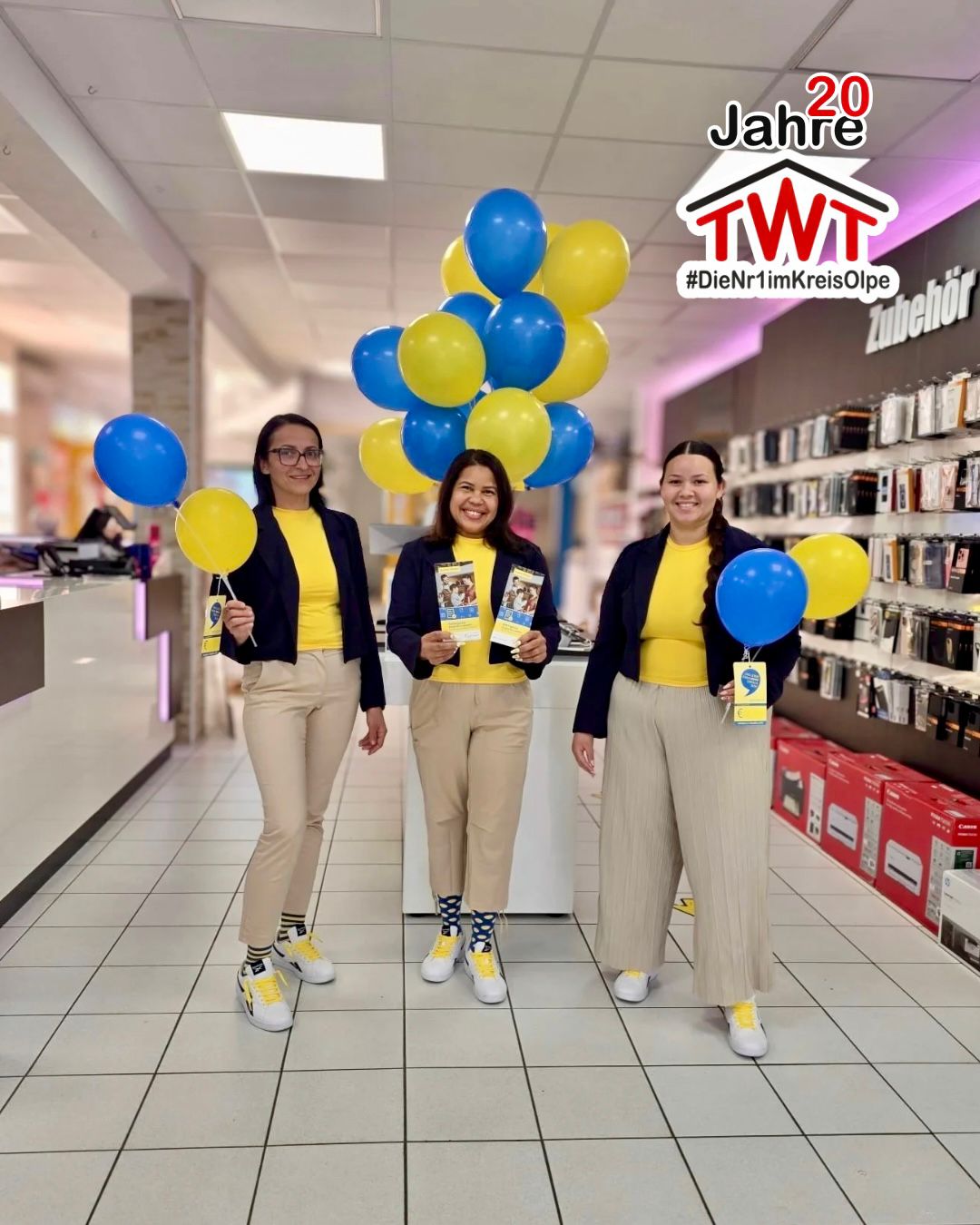 TWT Digital Team im Shop in Wenden – 20 Jahre TWT, persönliche Beratung für Mieten statt Kaufen